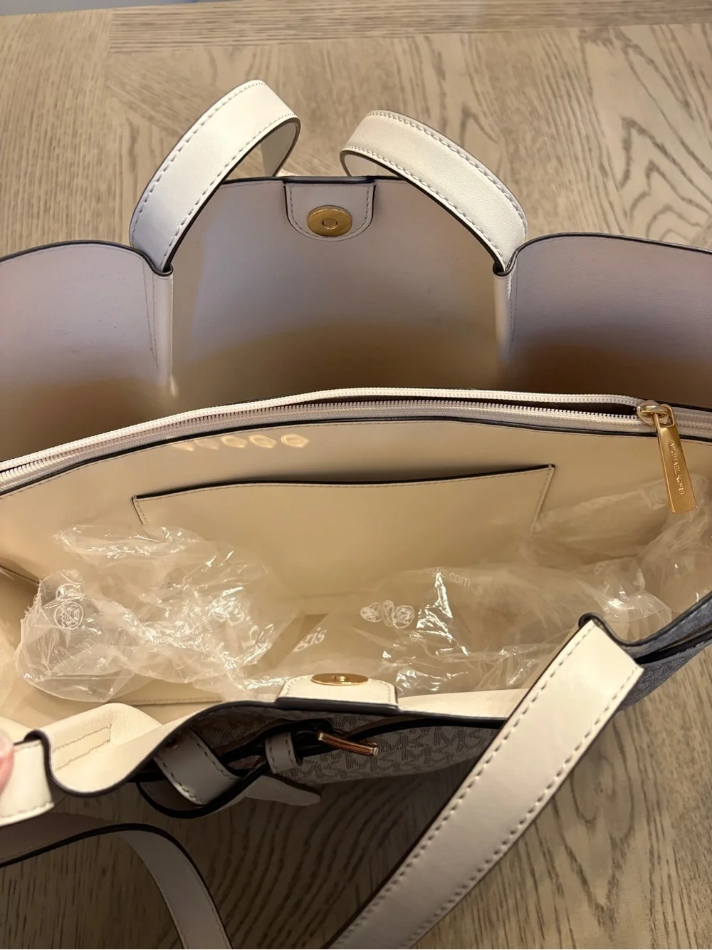 Michael Kors stylish michael